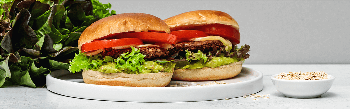Vegan Burger auf einem Teller