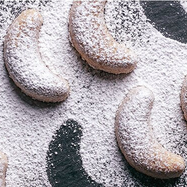 Vanillekipferl auf dem Backbleck
