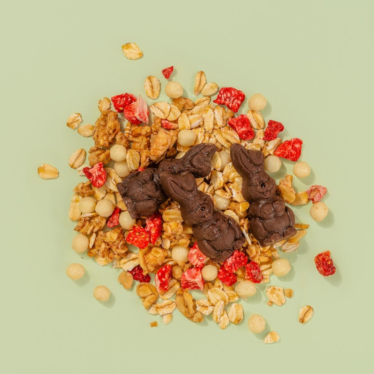 Müsli Haufen mit Mini Schoko Hasen