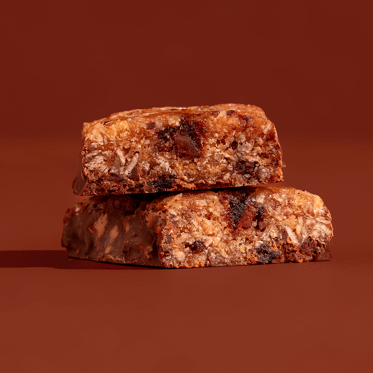 mymuesli Bio Berry Dark Choc Müsliriegel durchgeschnitten