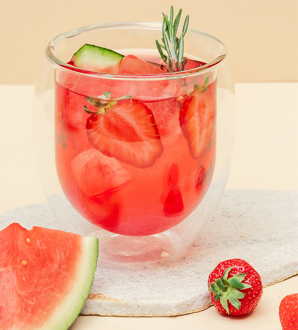 Tree of Tea Ice Tea Watermelon Strawberry in Glas