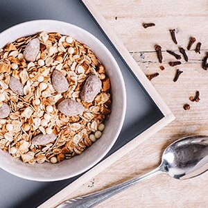 Müsli in einem Schälchen