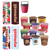 mymuesli Wilkommenspaket mit mymuesli2go 12er Probierpaket, Strawberry Cheesecake Müsli, Chocolate Hazelnut Almond Granola, Super Choc Müsli und Magenta 2Go Becher