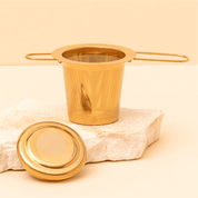 Tree of Tea Teesieb in gold