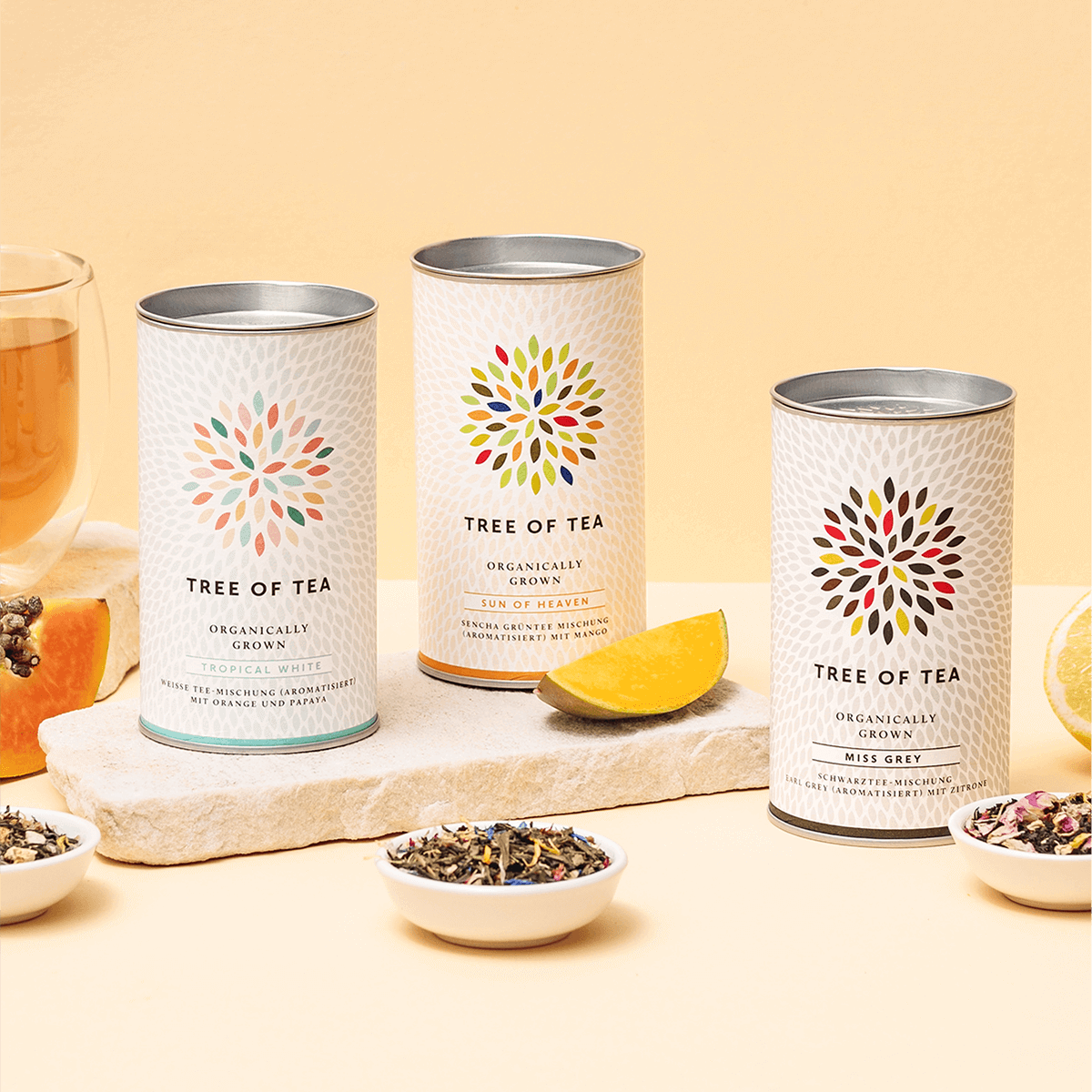 Tree of Tea Breakfast Tea Set mit Tropical White, Sun of Heaven und Miss Grey Tees
