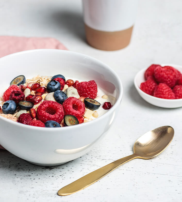 article4b-berrywhitechoc.jpg Berry White Choc Muesli Fruehstueck