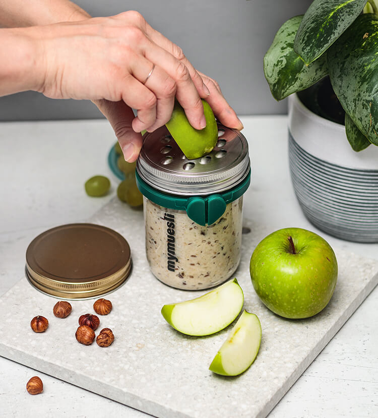 article1a-muesli-bircherglas-mit-apfelreibe.jpg