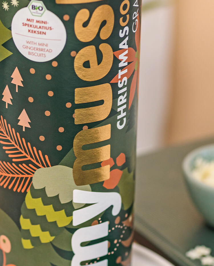 mymuesli Dose mit weihnachtlichem Motiv in Gruen und Gold