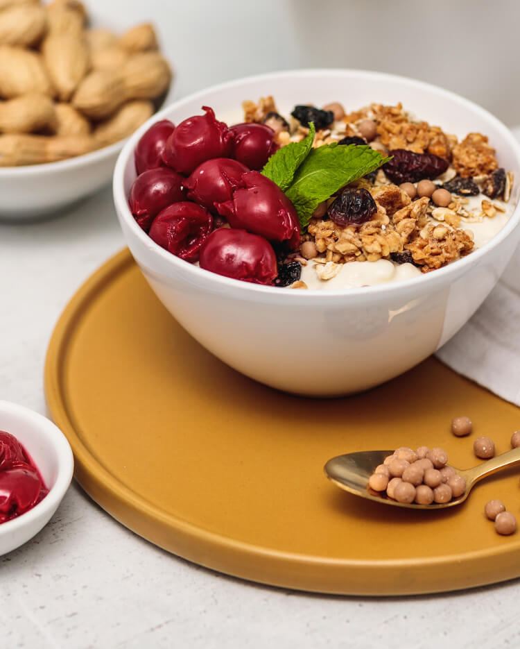 article4b-muesli-peanutgranola-saltedcaramel.jpg