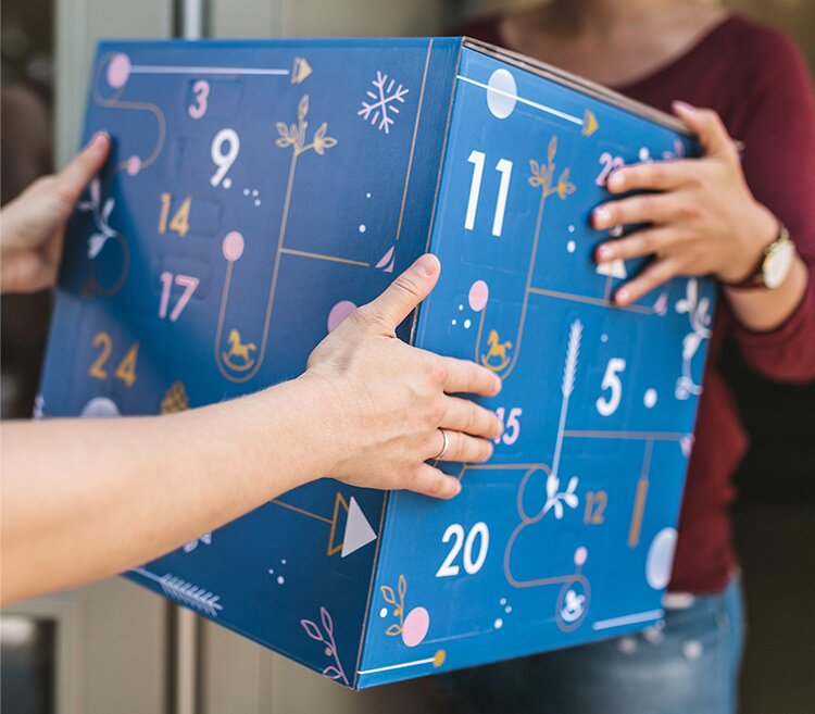 Der Deluxe Adventskalender mit Müsli, Tee und tollem Zubehör