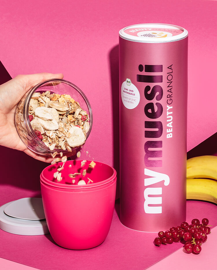article4b-muesli-beauty-granola.jpg mymuesli Beauty Granola im pinken 2Go Becher