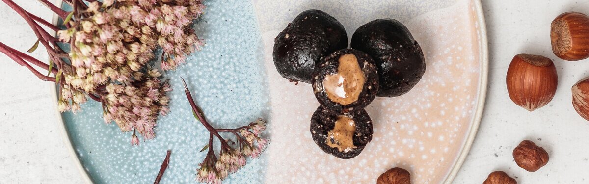 mood-desktop-nutbutterballs-hazelnut.jpg