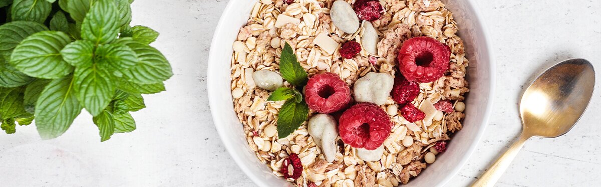 Berry White Choc Muesli mit Himbeeren