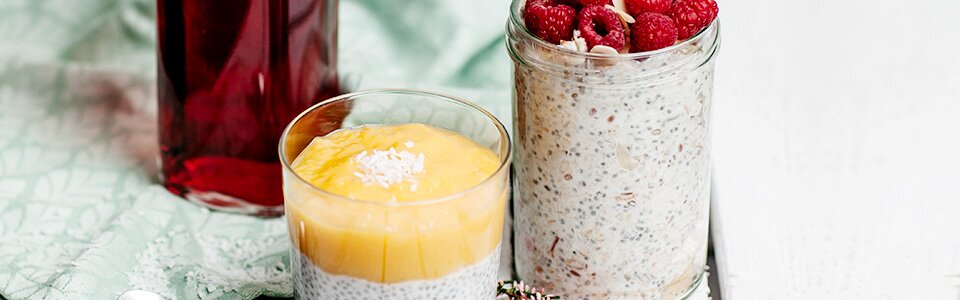 Eiweißreicher Chia Pudding mit Mango