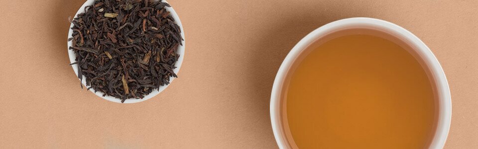 Schwarztee Mischung aus Earl Grey und Darjeeling.