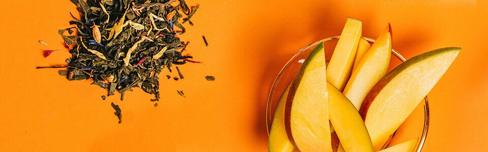 Sun of Heaven ist ein Sencha-Tee und mit natürlichem Öl der Mango Frucht veredelt.
